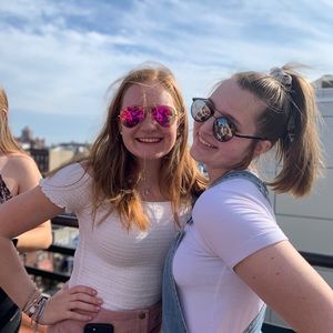 Meet your Posher, Sarah